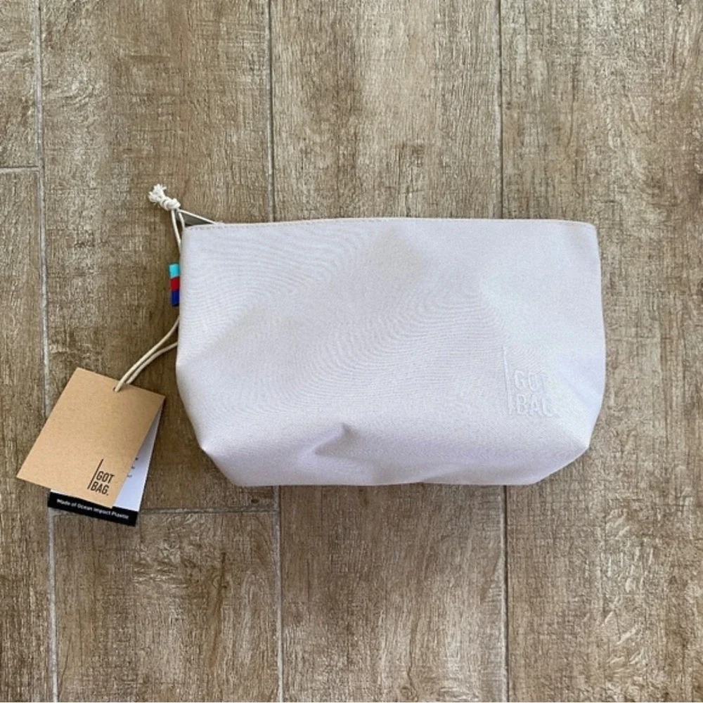 GOT BAG Shower Bag/Toiletry Wash Bag Recycled Ocean Plastic NWT